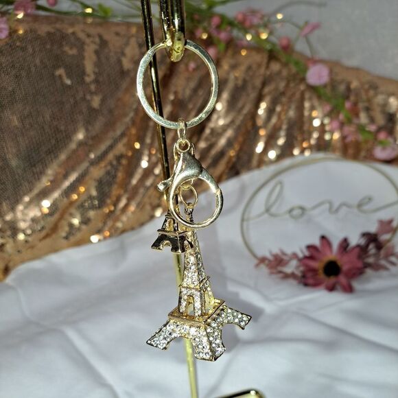 Eiffel Tower Keychain/ Bag Charm - Picture 3 of 4